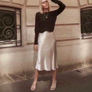 NWT Gianni Bini Silver Midi Skirt